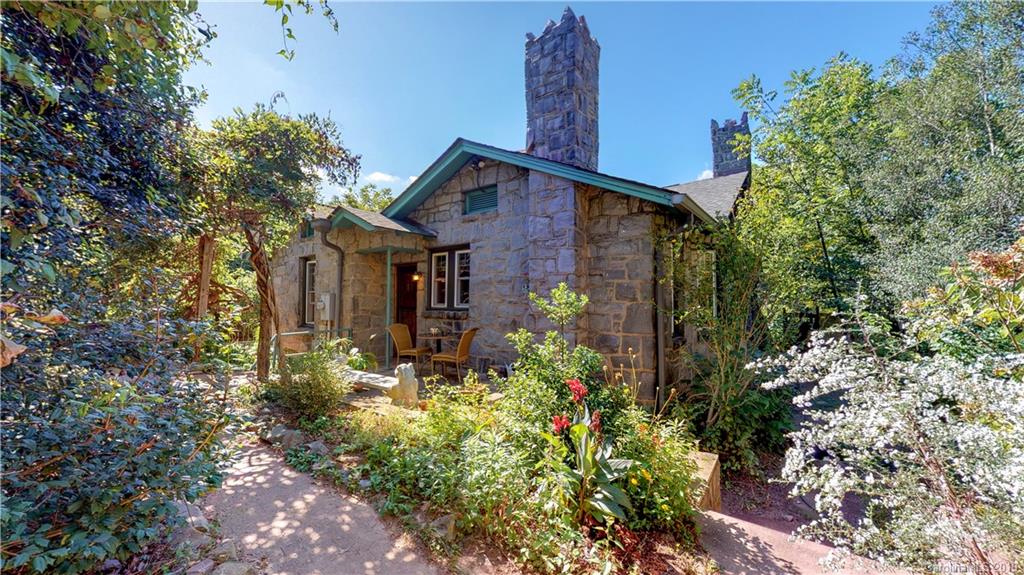 17 Stoney River Path Asheville NC 28804