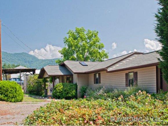 442 Thompson Cove Road Clyde NC 28721