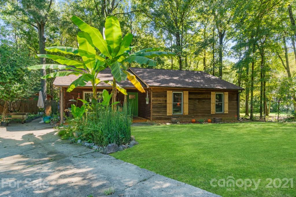 7439 Elwood Drive Charlotte NC 28227