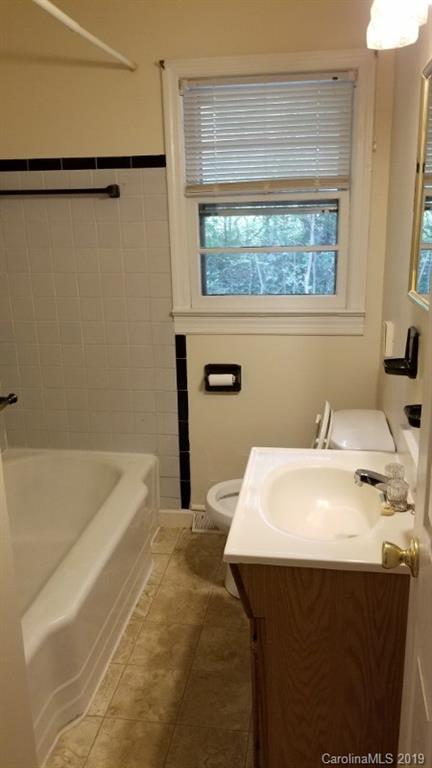 2 Greenbriar Road Asheville NC 28805