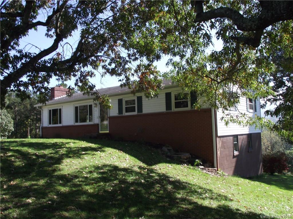 24 Phipps Street Weaverville NC 28787