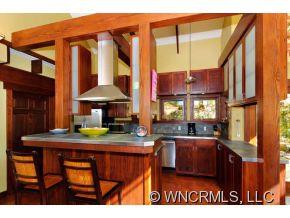 144 Pegg Road Barnardsville NC 28709