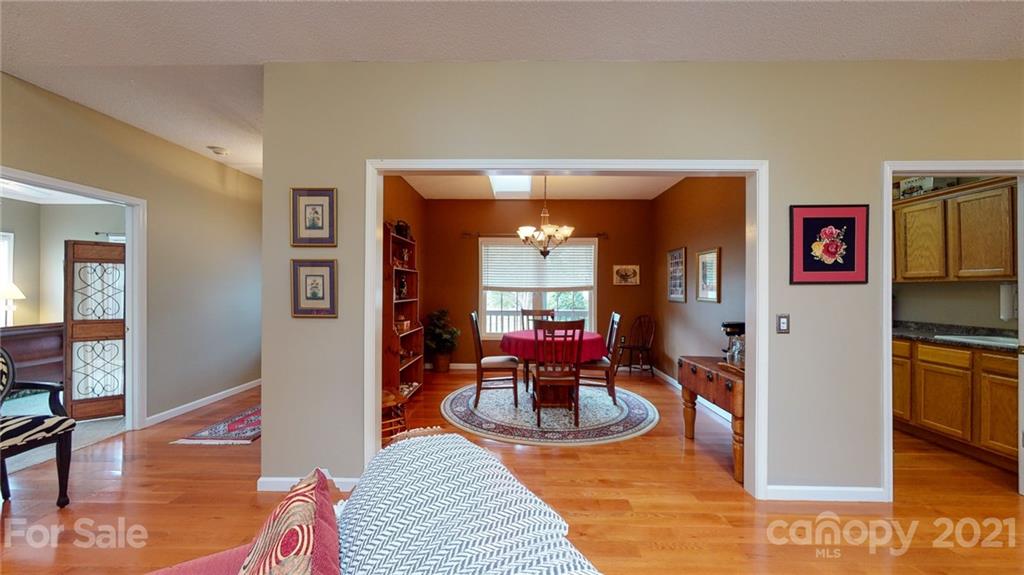 8 Grove Garden Avenue Candler NC 28715