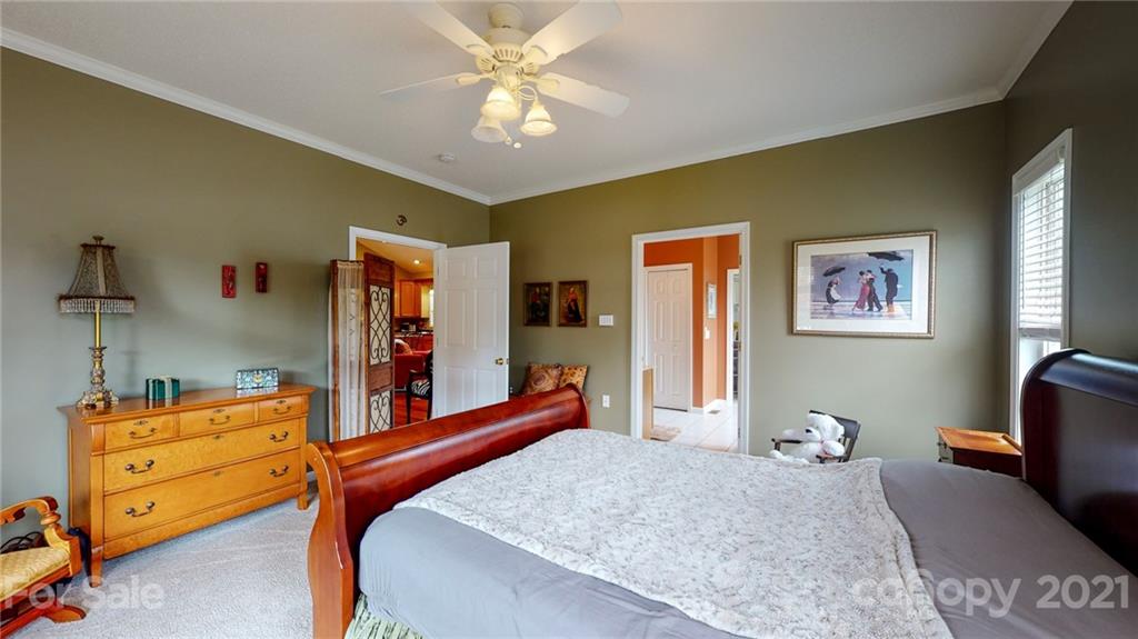 8 Grove Garden Avenue Candler NC 28715