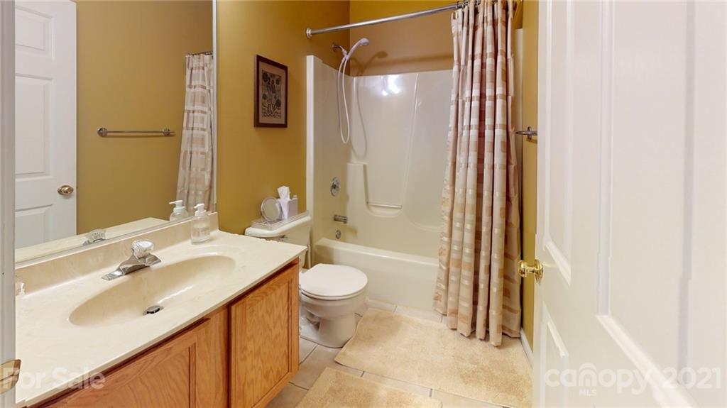 8 Grove Garden Avenue Candler NC 28715