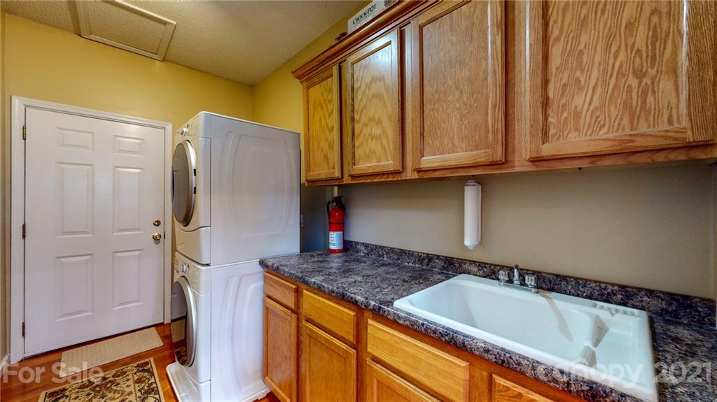 8 Grove Garden Avenue Candler NC 28715
