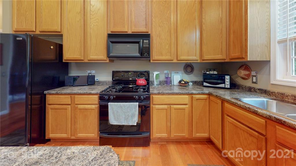 8 Grove Garden Avenue Candler NC 28715
