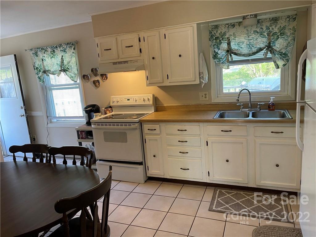 137 Appalachian Way Asheville NC 28806