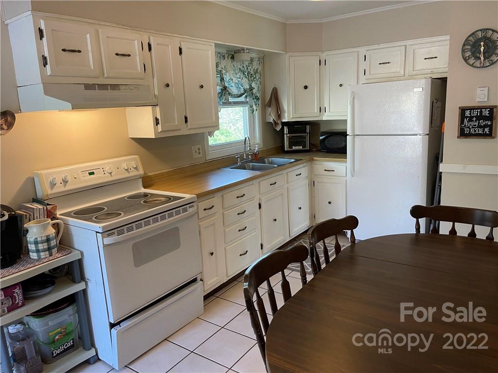 137 Appalachian Way Asheville NC 28806