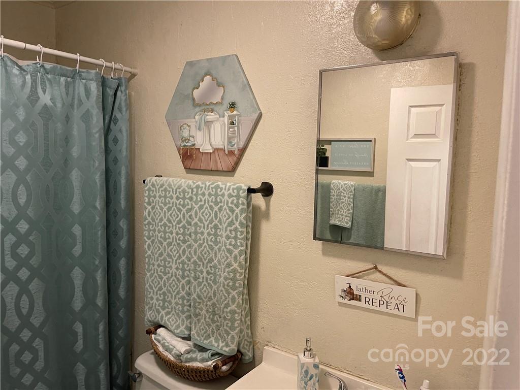 137 Appalachian Way Asheville NC 28806
