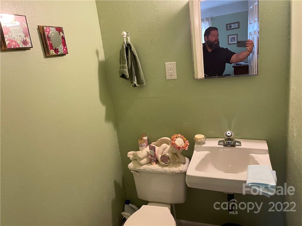 137 Appalachian Way Asheville NC 28806