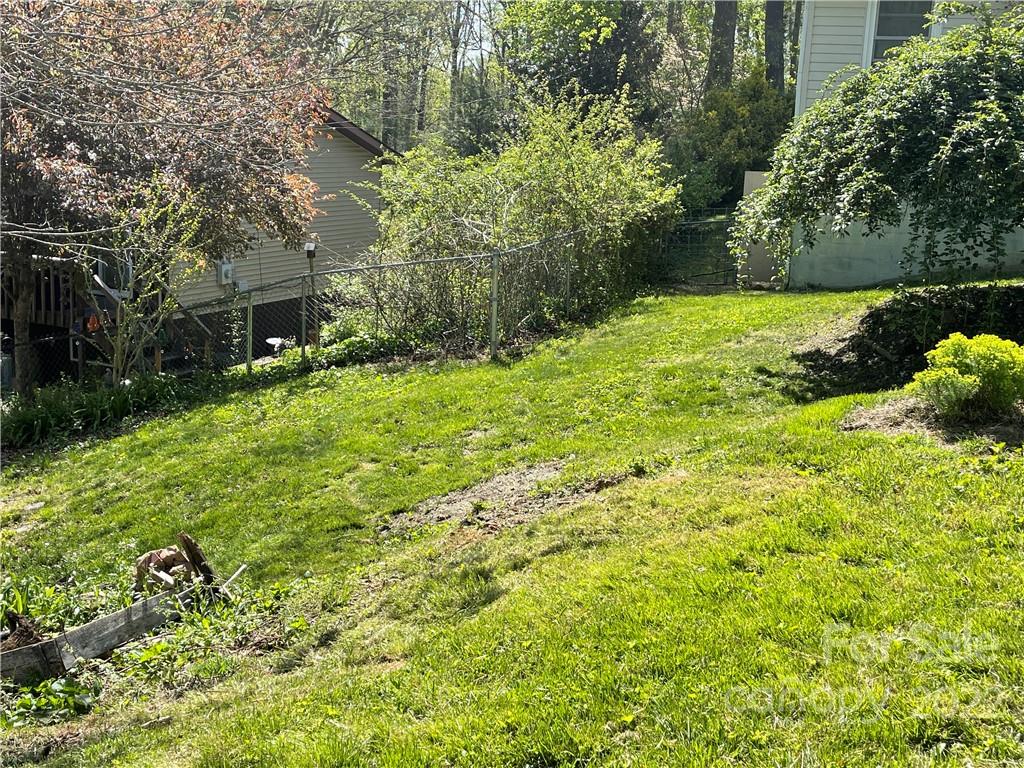 137 Appalachian Way Asheville NC 28806