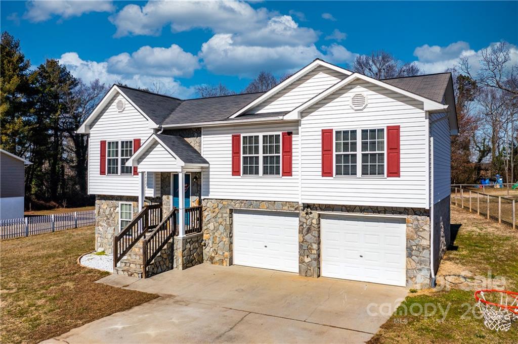 2389 29th Avenue Drive NE Hickory NC 28601