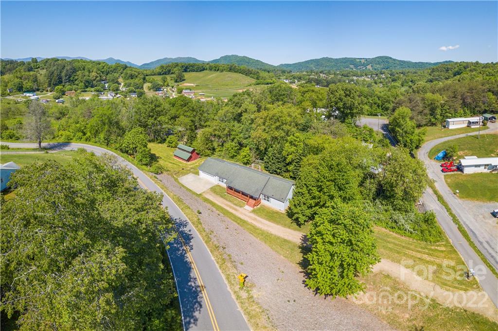 11 Gospel Place Canton NC 28716