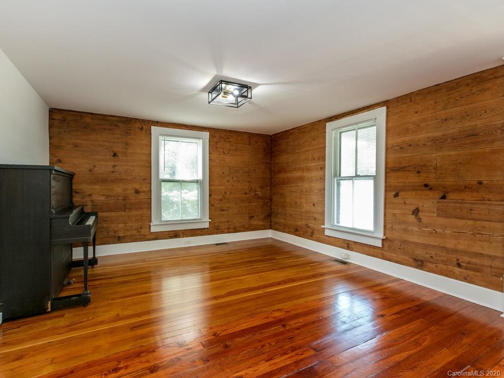 502 Monte Vista Road Candler NC 28715