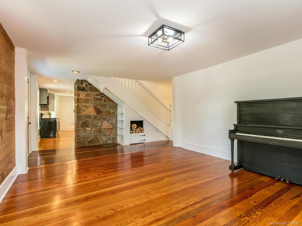 502 Monte Vista Road Candler NC 28715