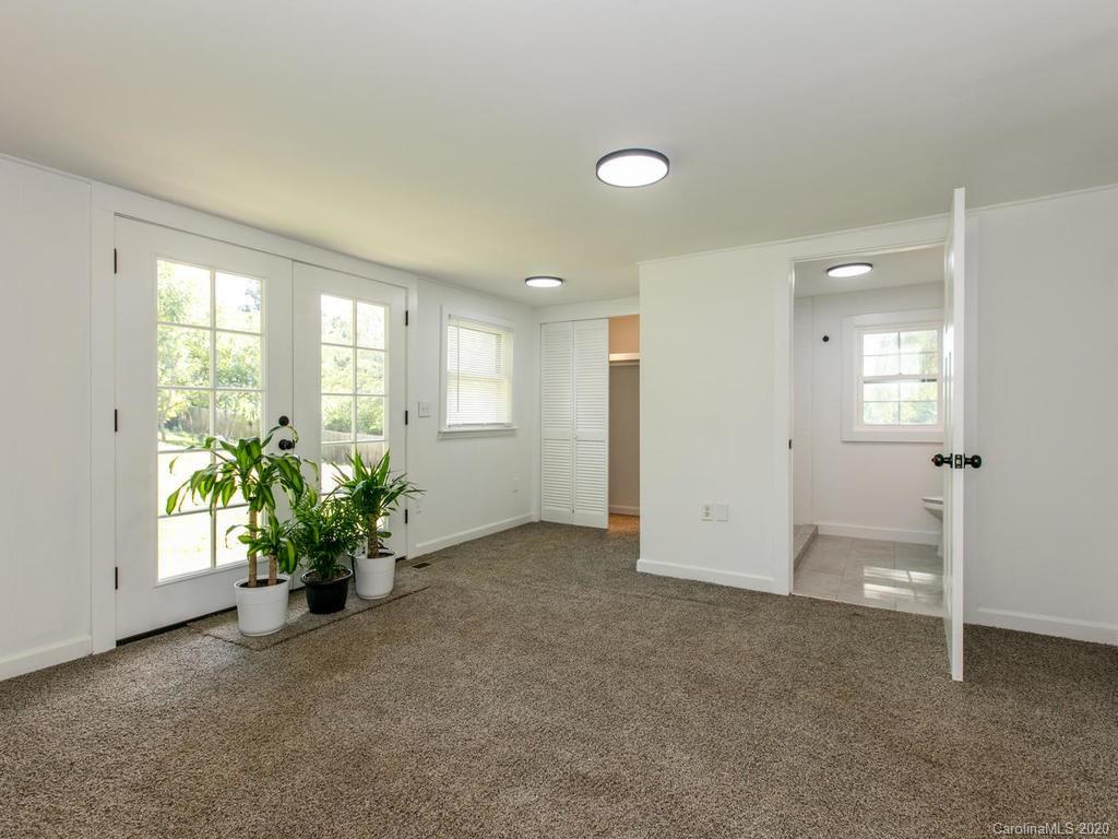 502 Monte Vista Road Candler NC 28715