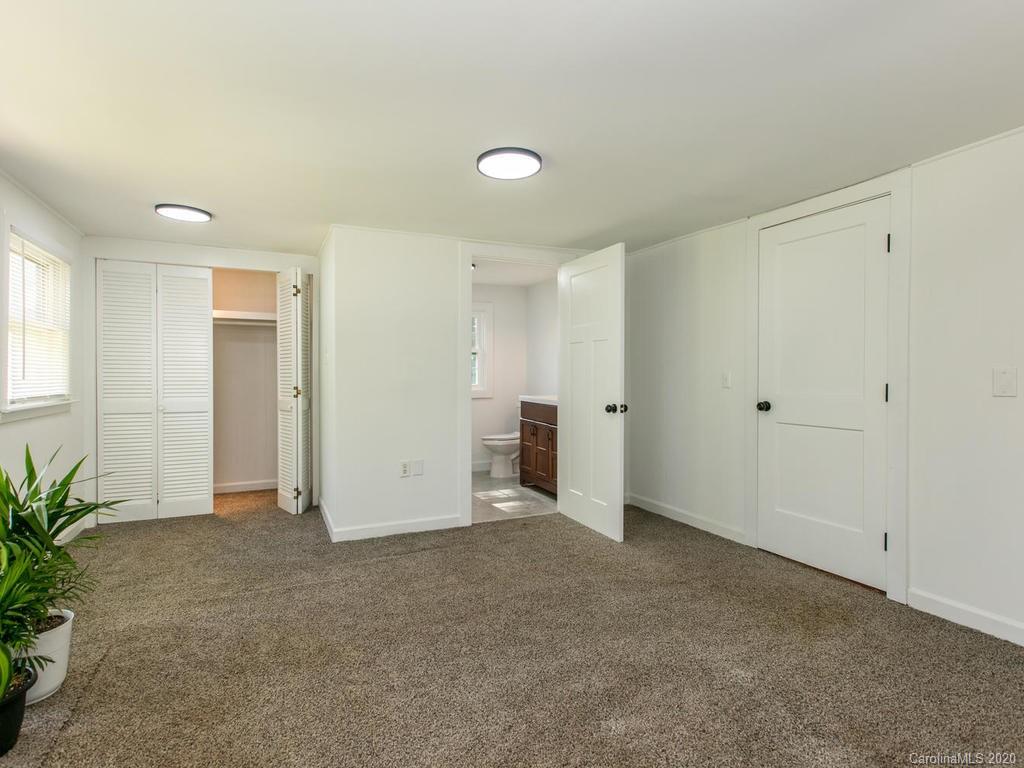 502 Monte Vista Road Candler NC 28715