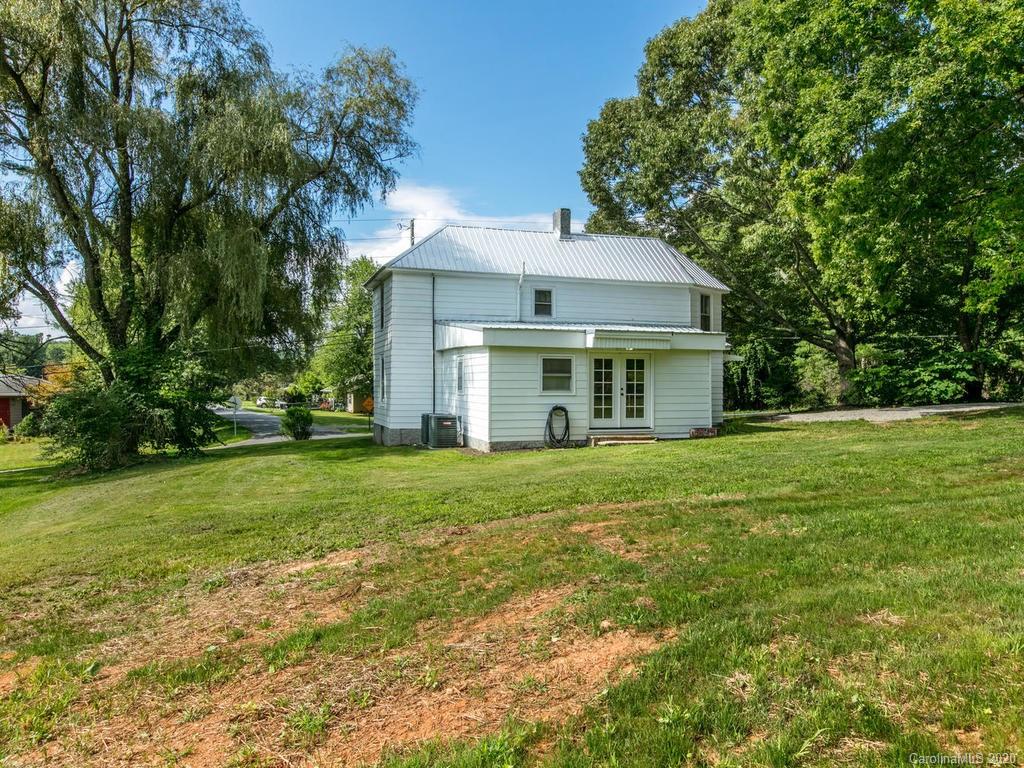 502 Monte Vista Road Candler NC 28715