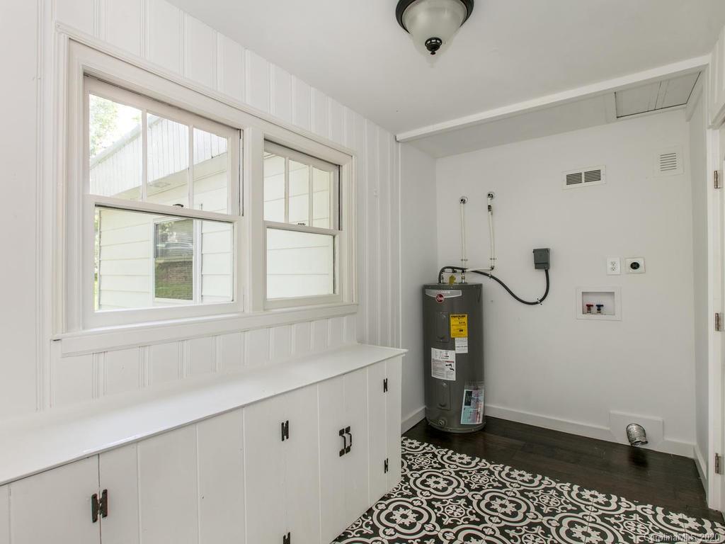 502 Monte Vista Road Candler NC 28715