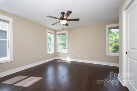 11 Crayton Park Drive Asheville NC 28803