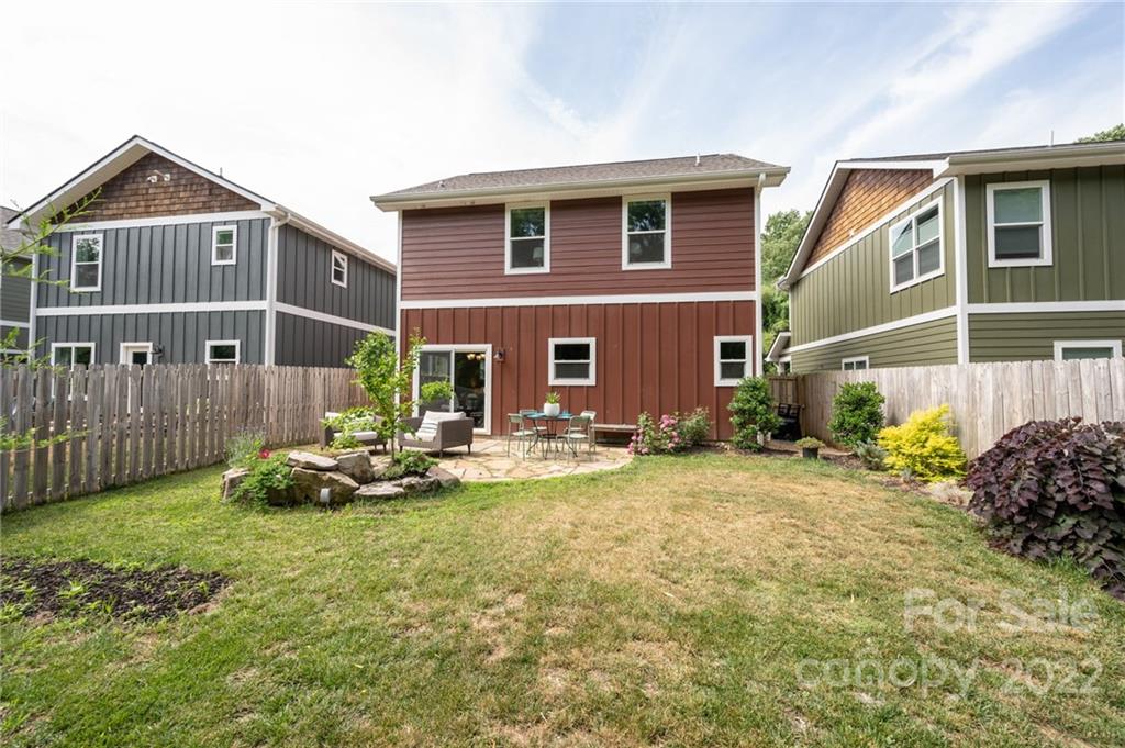 11 Crayton Park Drive Asheville NC 28803