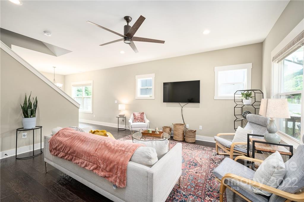 11 Crayton Park Drive Asheville NC 28803