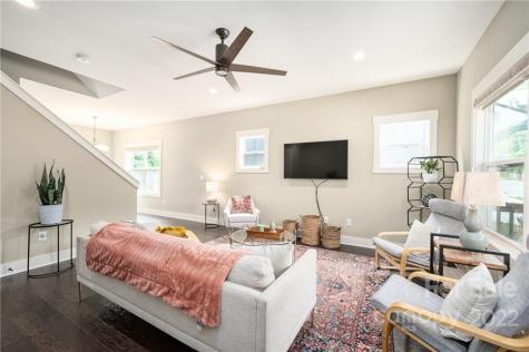 11 Crayton Park Drive Asheville NC 28803