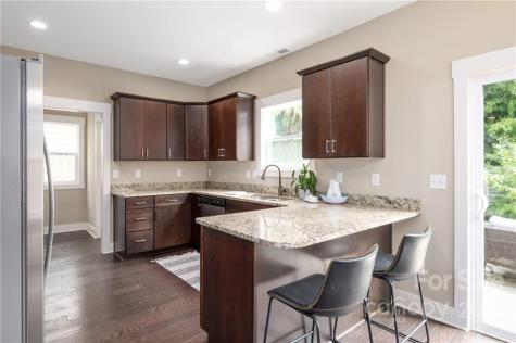 11 Crayton Park Drive Asheville NC 28803