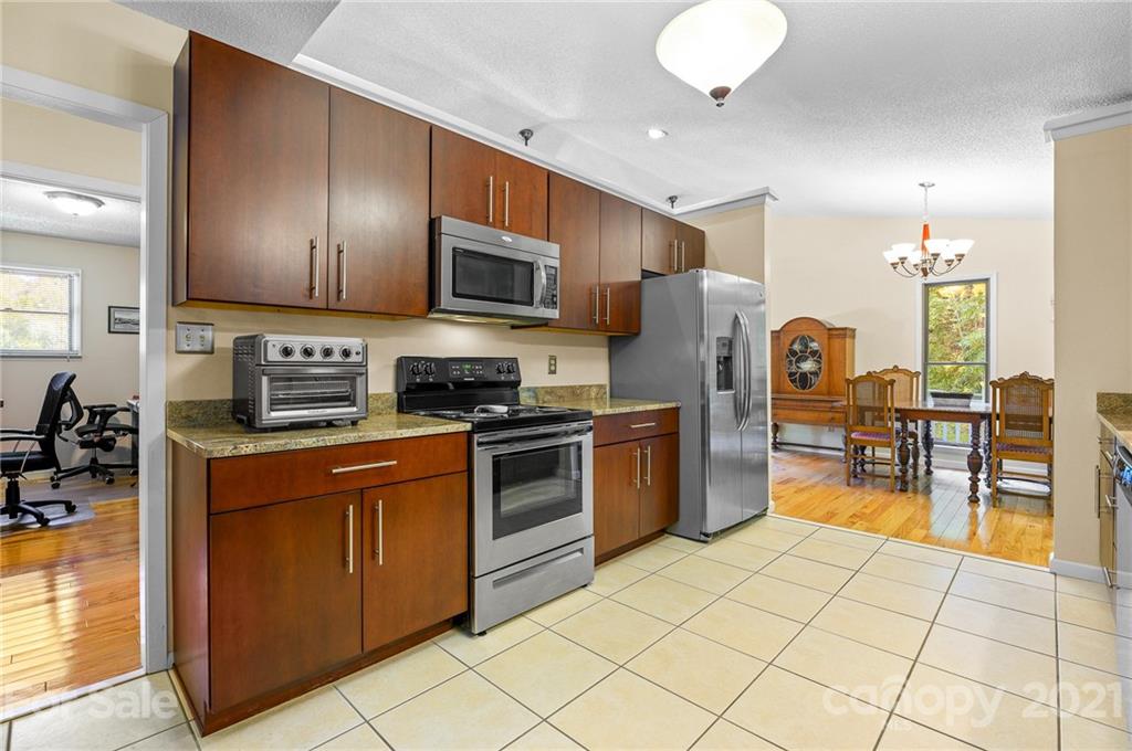 677 Case Cove Road Candler NC 28715