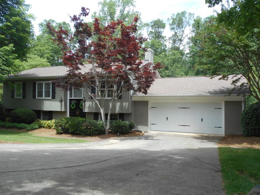 1060 15th Avenue Nw Hickory NC 28601