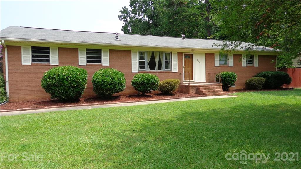 1101 Ravendale Drive Charlotte NC 28216