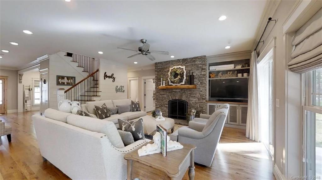 45 Sovereign Lane Fairview NC 28730