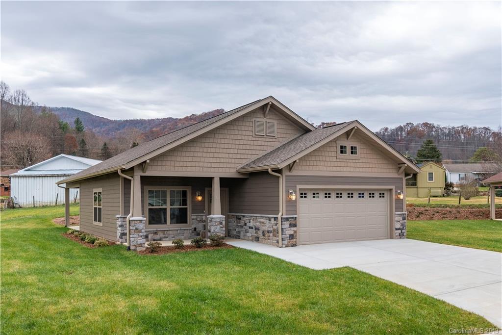 11 Junes Way Waynesville NC 28786