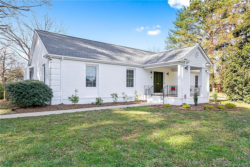 1722 Sunset Road Charlotte NC 28216
