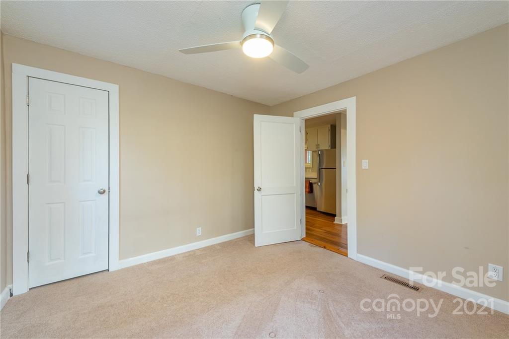 40 Pinedale Road Asheville NC 28805