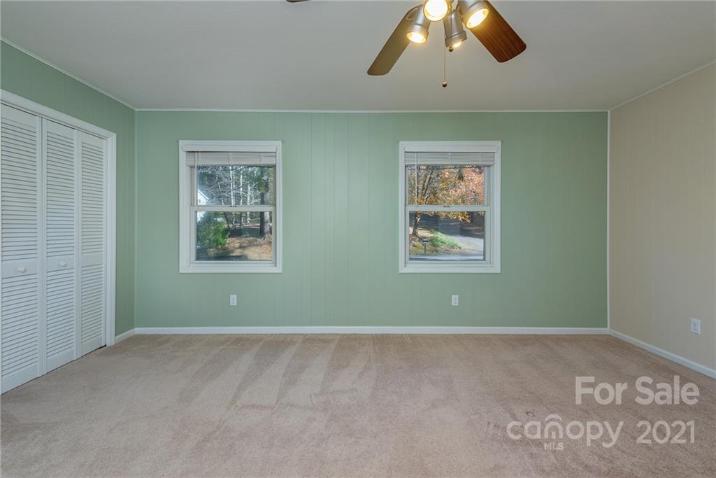 40 Pinedale Road Asheville NC 28805