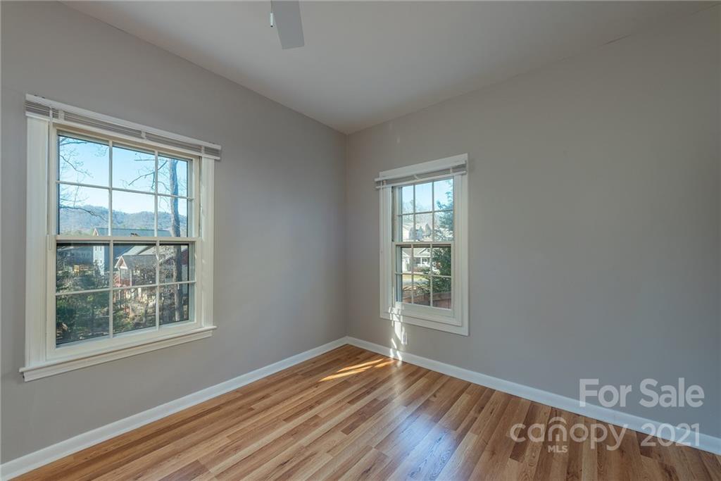 40 Pinedale Road Asheville NC 28805