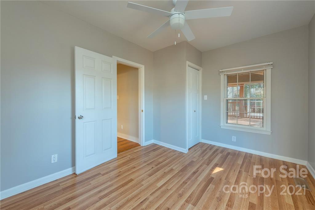 40 Pinedale Road Asheville NC 28805