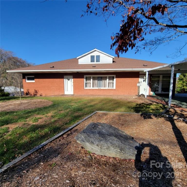 654 Summit Avenue Spruce Pine NC 28777
