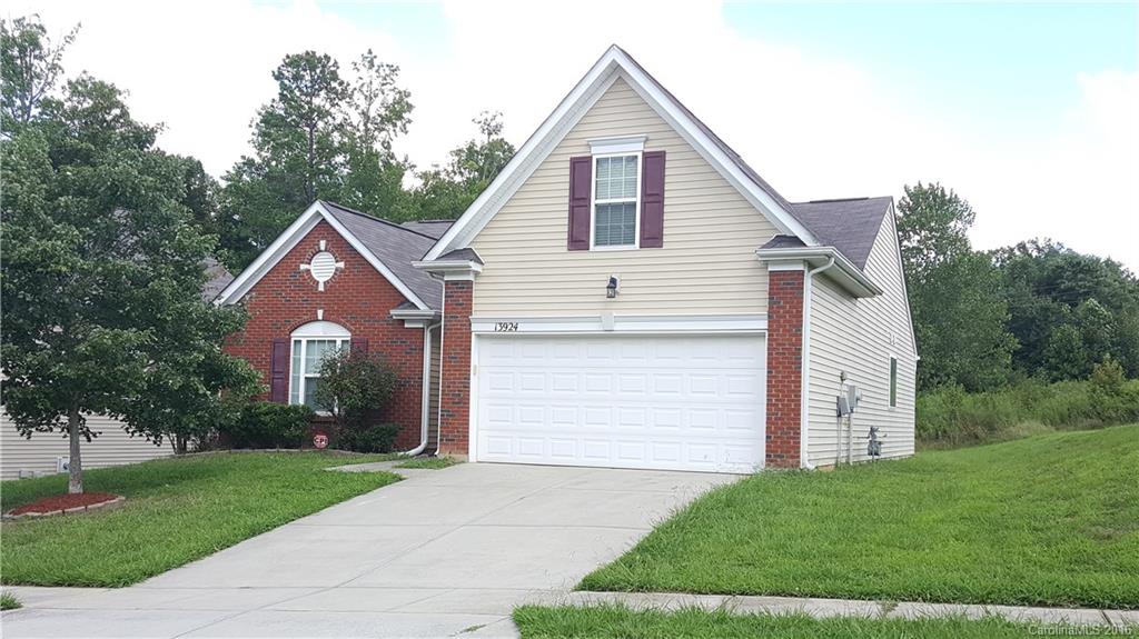 13924 Plowdon Court Charlotte NC 28215