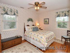 9 Reynolds Place Asheville NC 28804