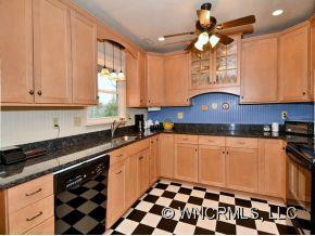 9 Reynolds Place Asheville NC 28804