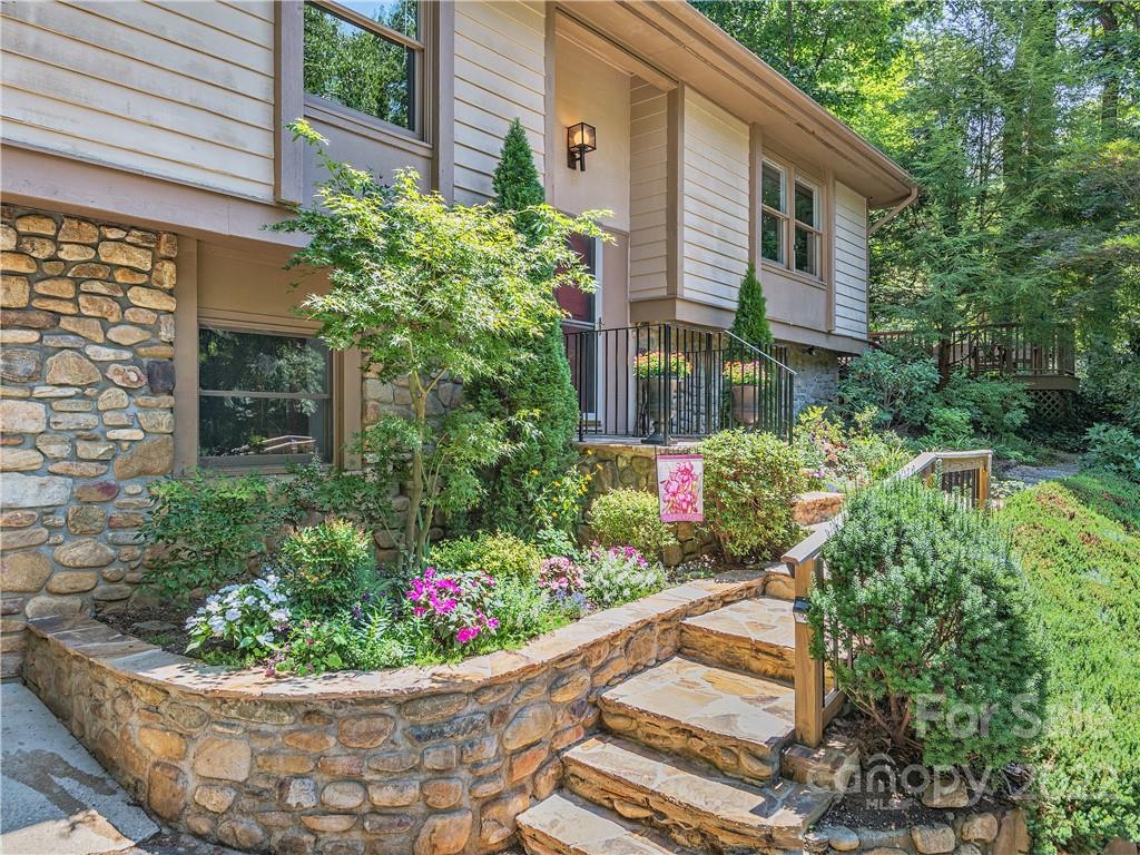 11 Parkview Drive Asheville NC 28805