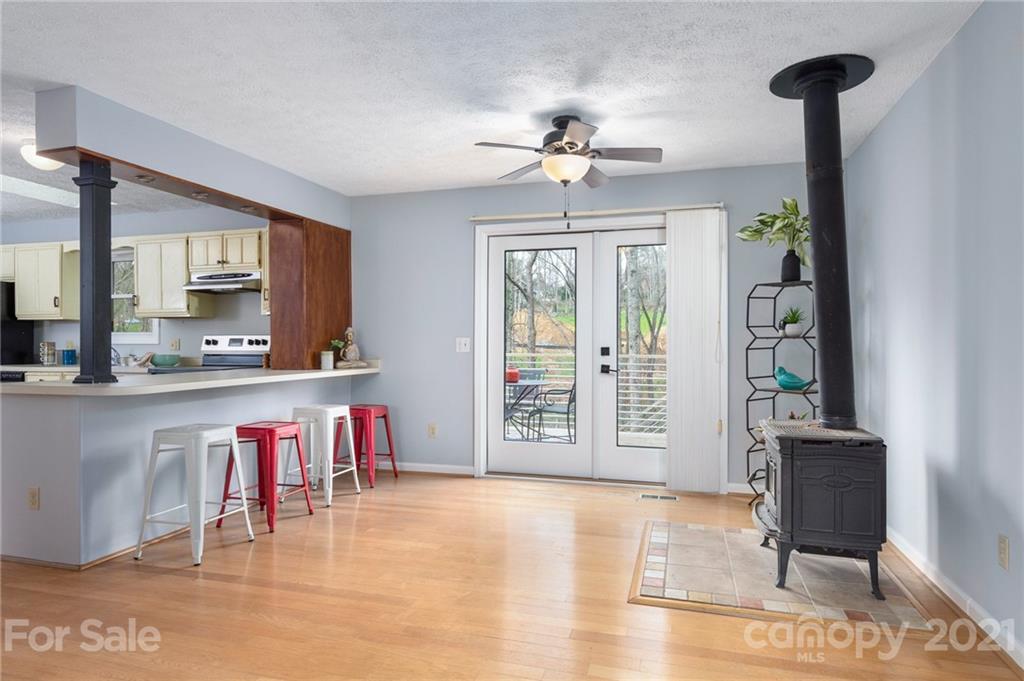45 Mauricet Lane Asheville NC 28806