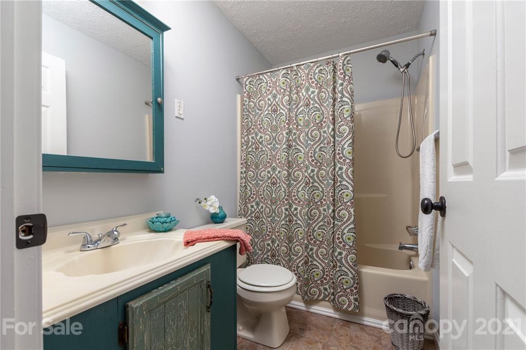 45 Mauricet Lane Asheville NC 28806