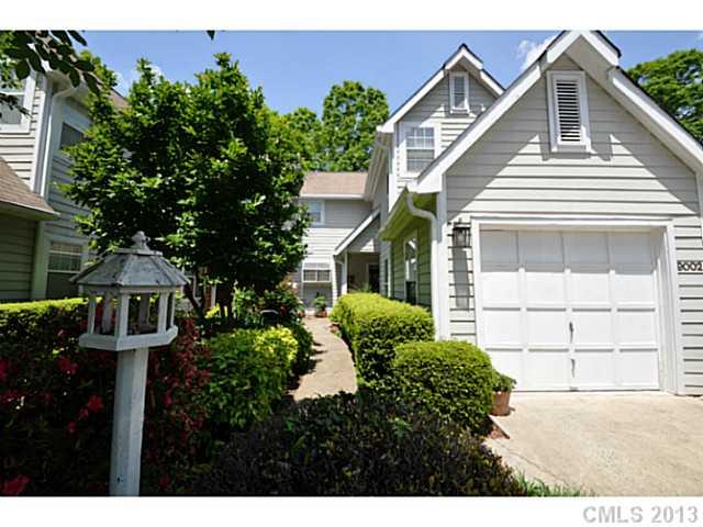 9002 Saint Thomas Lane Charlotte NC 28277