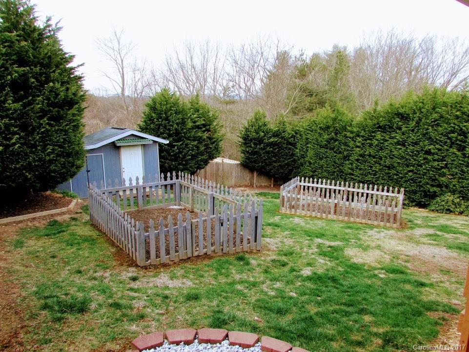 36 Starmount Drive Asheville NC 28806