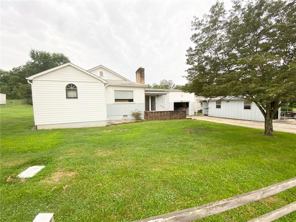 137 Clover Drive Sw Lenoir NC 28645