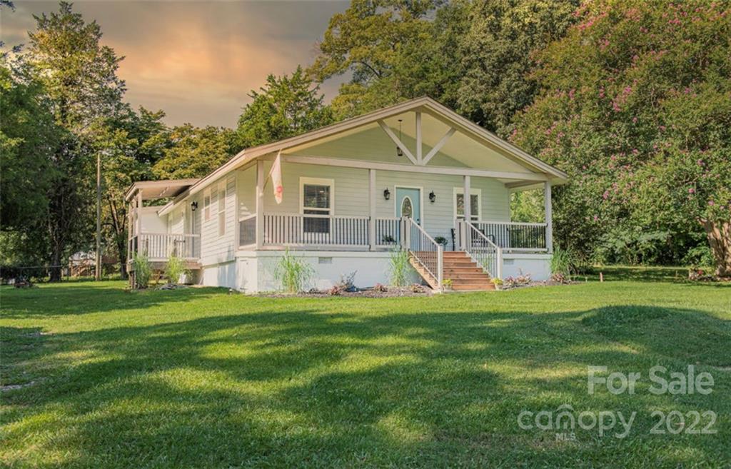 705 Goodson Street Mount Holly NC 28120